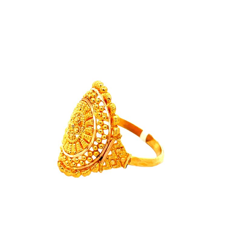 Gold Ring - 22K - size 7.75